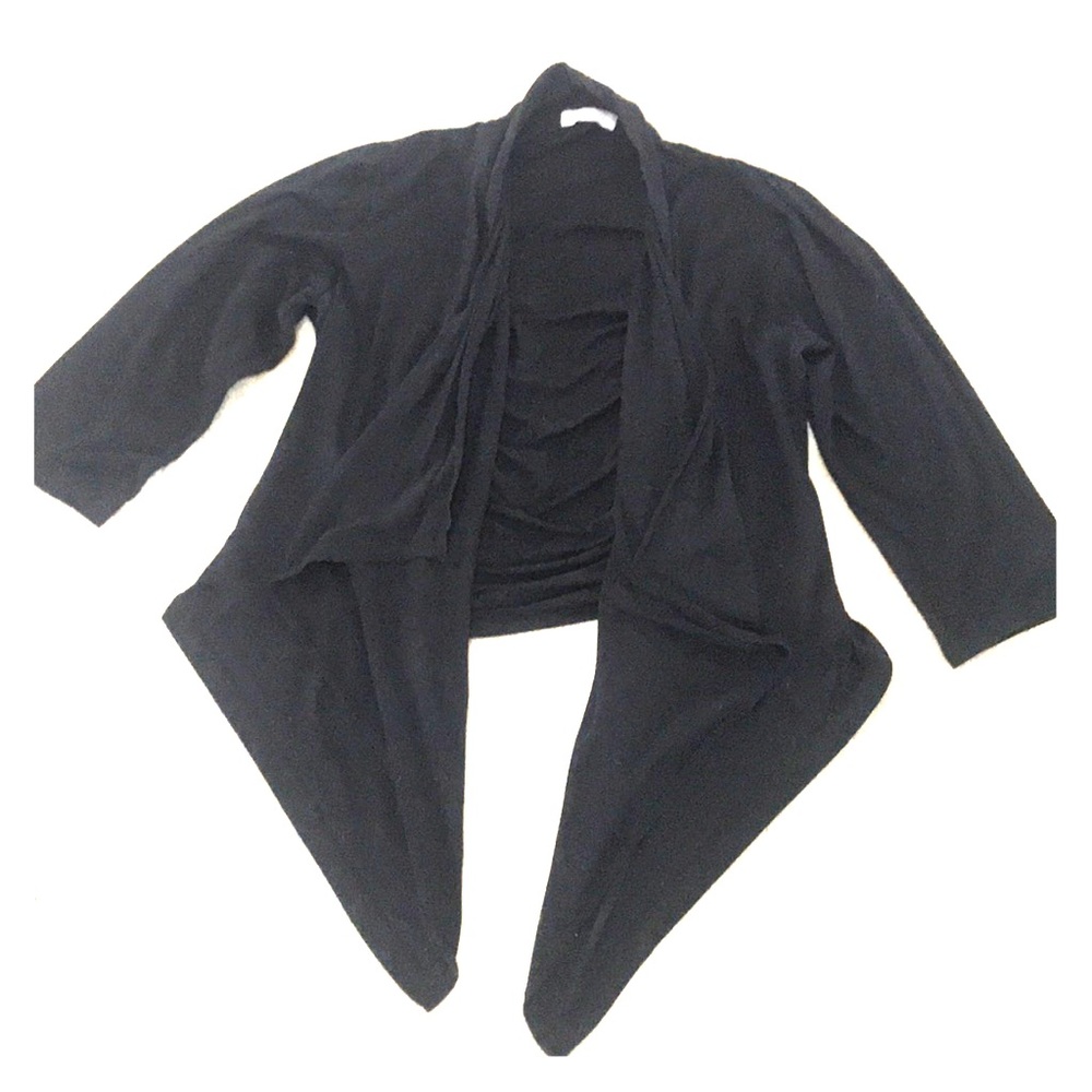 Flowy black cardigan with scrunched back!